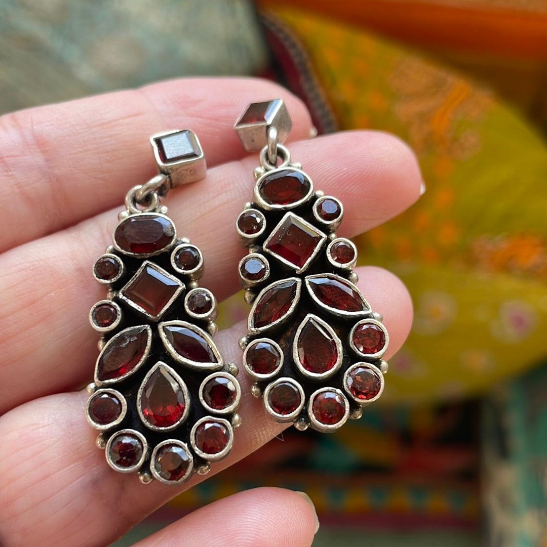 Garnet Drop Earrings Sterling Silver Vintage – Vintage Paris