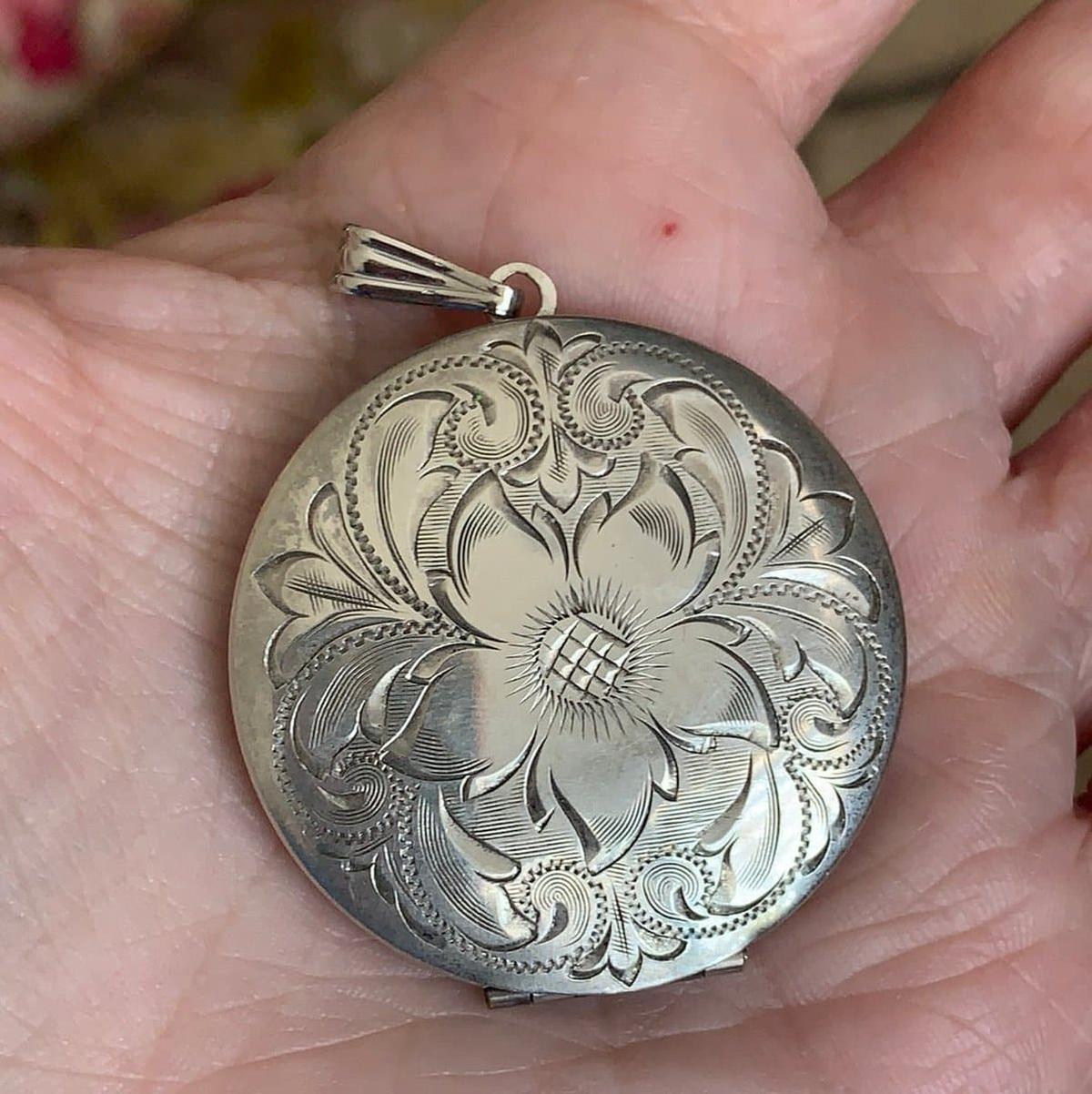 Vintage Engraved Flower Locket