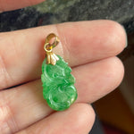 Carved Jade Pendant - 18k Gold - Vintage