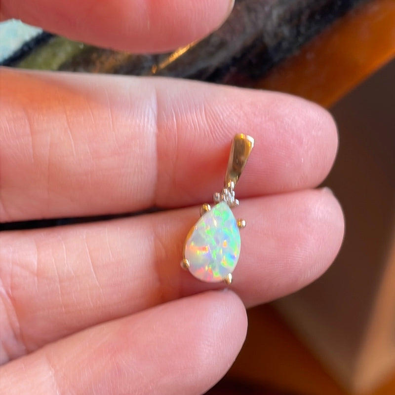 Opal Pendant - Diamond - 10k Gold - Vintage