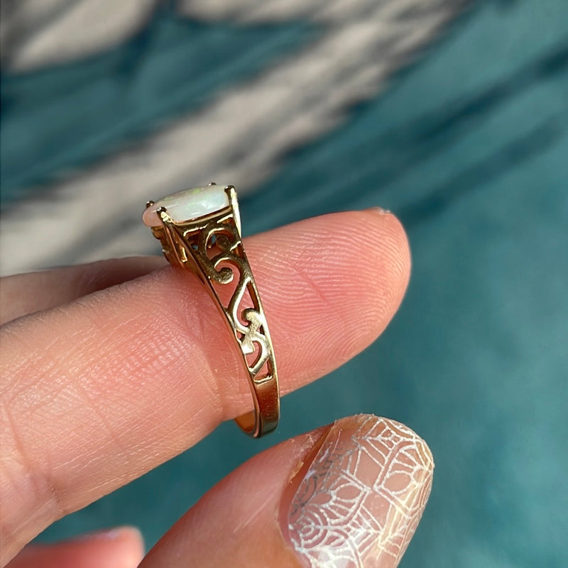 Opal Filigree Ring - 10k Gold - Vintage