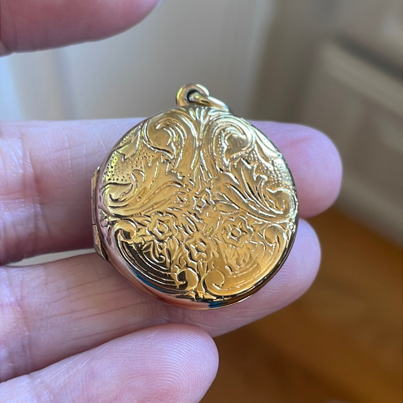 Engraved Flower Locket - Vermeil - Gold over Sterling Silver - Vintage