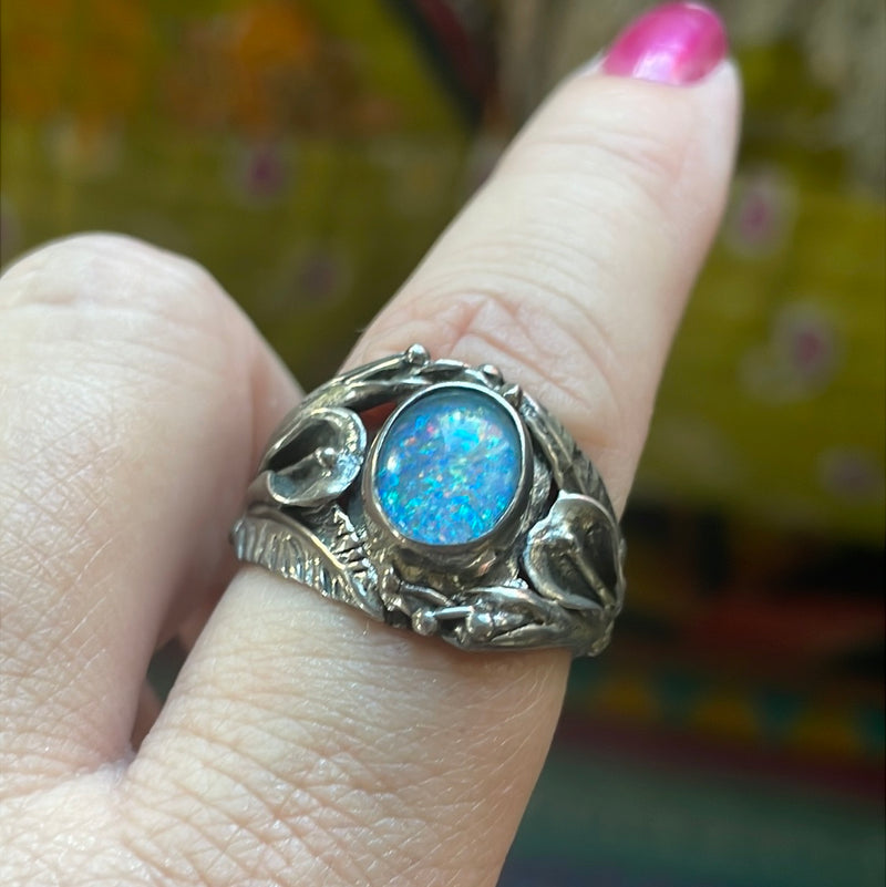 Opal Ring - Sterling Silver - Calla Lilies - Nouveau Style - Vintage