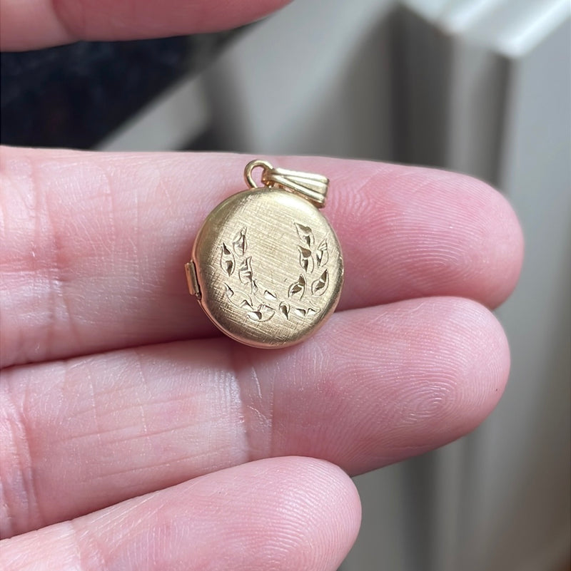 Dainty Round Locket - Gold Filled - Vintage