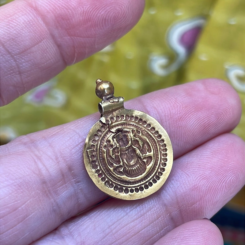 Goddess Pendant - 18k Gold - Antique