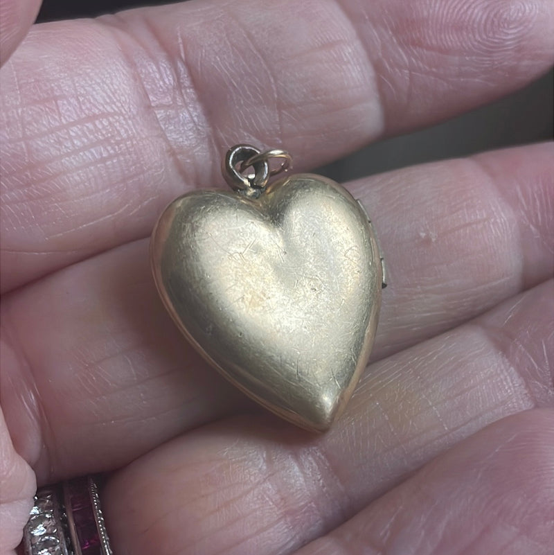 Engraved Flower Heart Locket - Gold Filled - Vintage