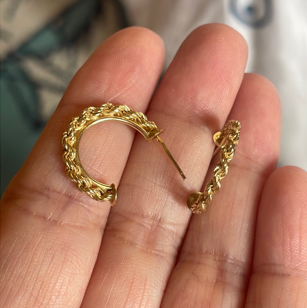 Gold Rope Hoop Earring Rope Hoop Earrings - 10k Gold - Vintage – Vintage Paris Jewelry