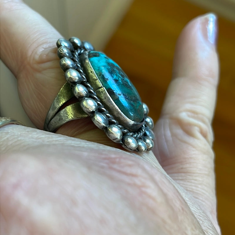 Turquoise Ring - Beaded Edge - Sterling Silver - Native American - Vintage