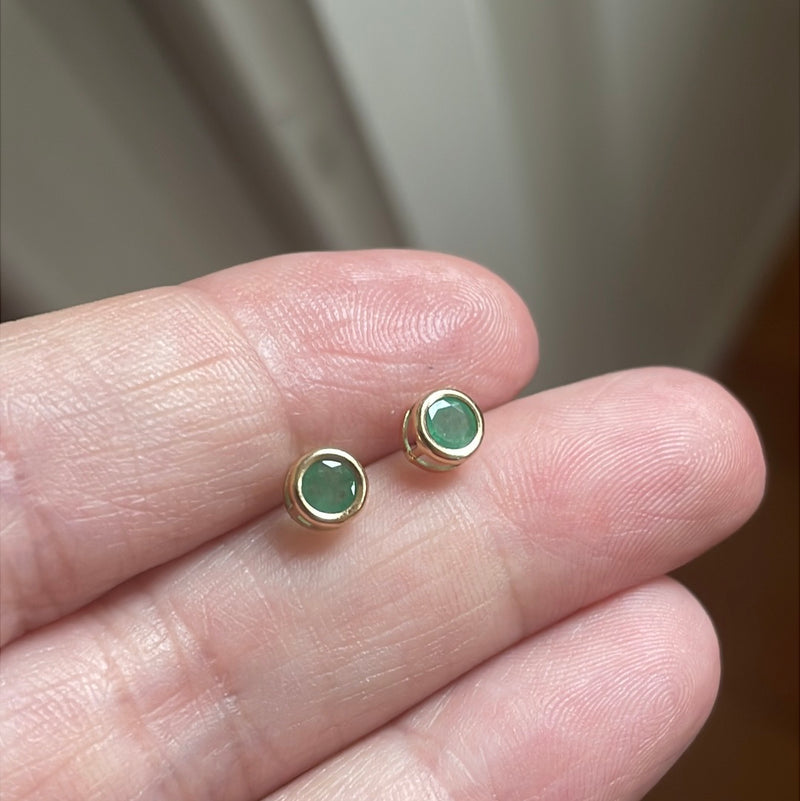 Emerald Round Earrings - 14k Gold - Vintage