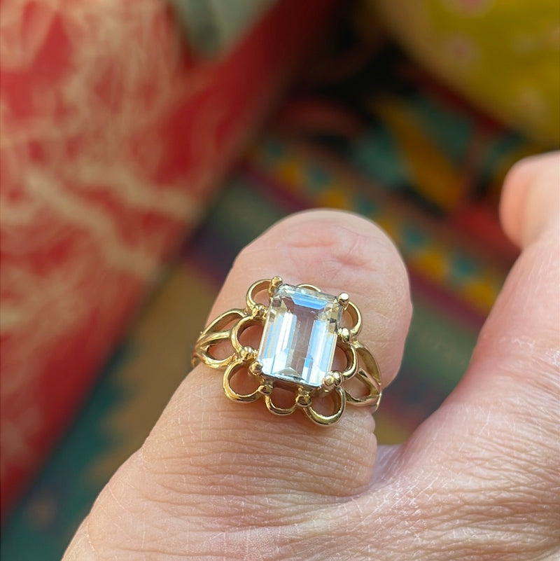 Aquamarine Ring - Emerald Cut - Frilly Edge - 10k Gold - Vintage