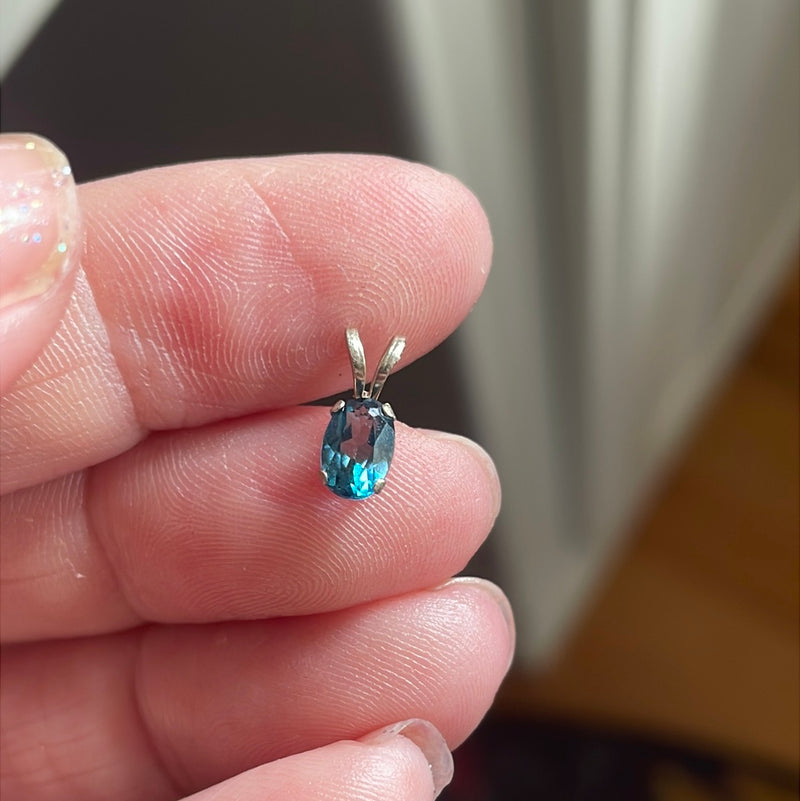 London Blue Topaz Pendant - 14k Gold - Vintage