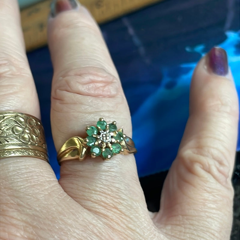 Emerald Diamond Flower Ring - 10k Gold - Vintage