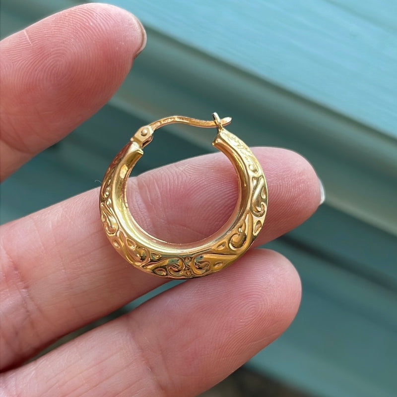 Swirling Gold Hoop Earrings - 9k Gold - Vintage