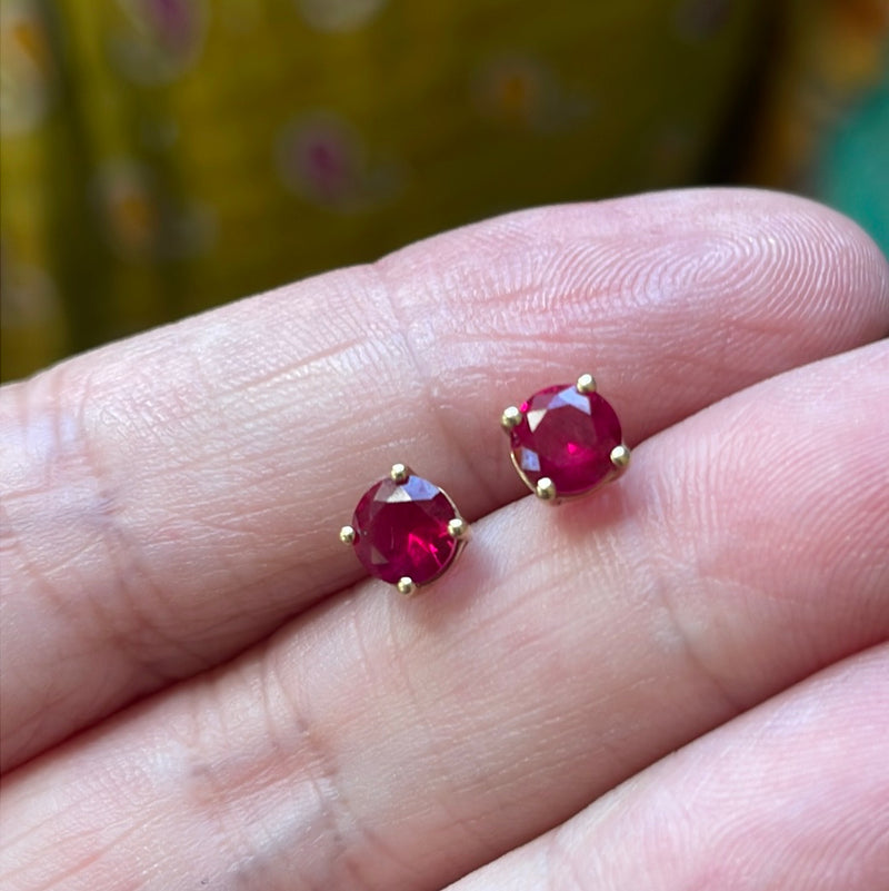 Ruby Stud Earrings - 14k Gold - Vintage