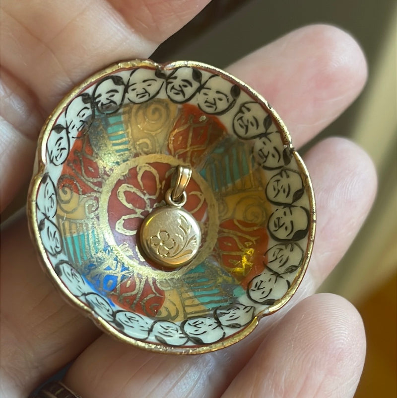 Dainty Flower Pendant - 10k Gold - Vintage