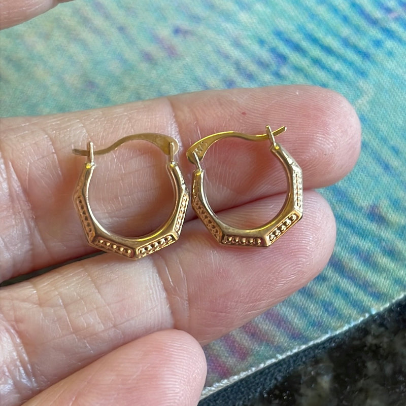 Octagonal Dainty Hoop Earrings - 9k Gold - Vintage