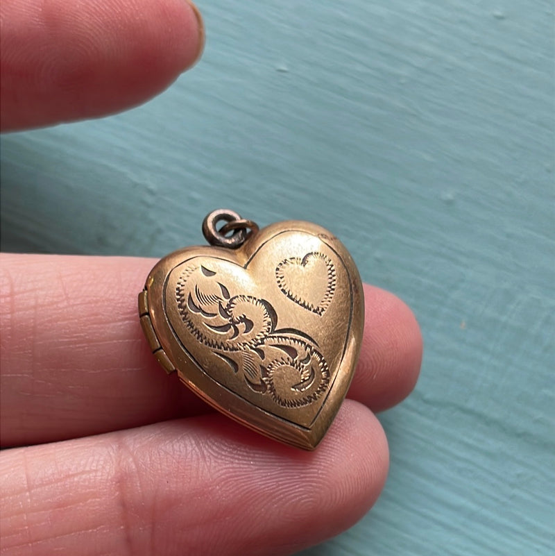 Engraved Heart - Gold Filled-  Vintage Locket