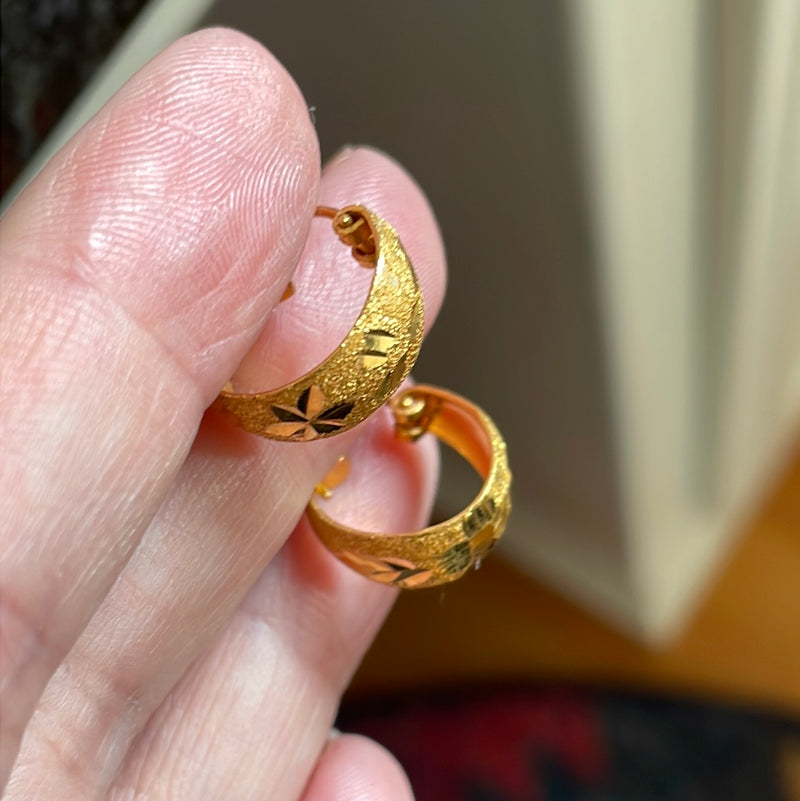 Engraved Hoop Earrings - 22k Gold - Vintage