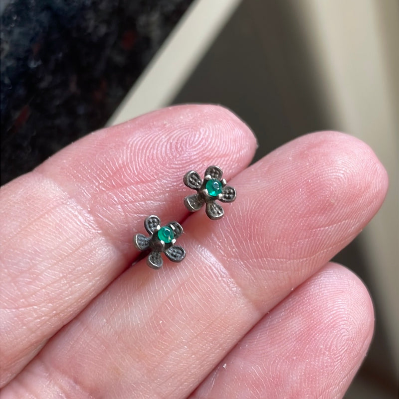 Emerald Flower Stud Earrings - Sterling Silver - Vintage