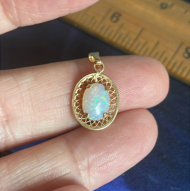 Opal Filigree Pendant - 14k Gold - Vintage