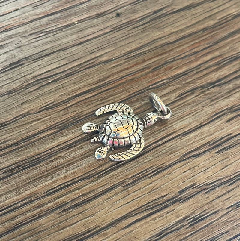 Sea Turtle Pendant - Sterling Silver - Vintage