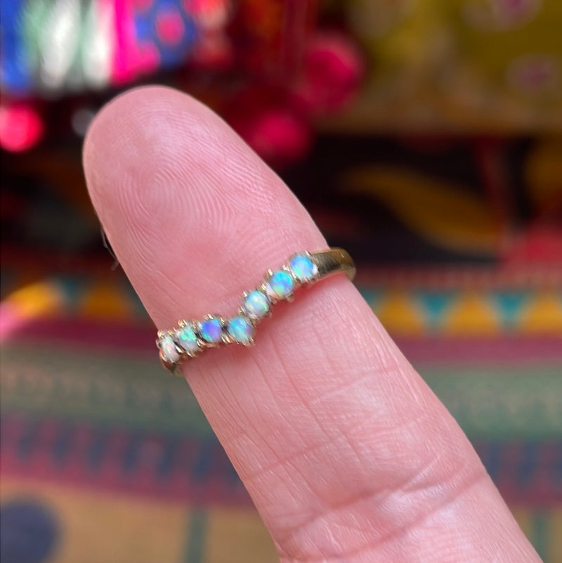 Opal V Ring - 9k Gold - Vintage