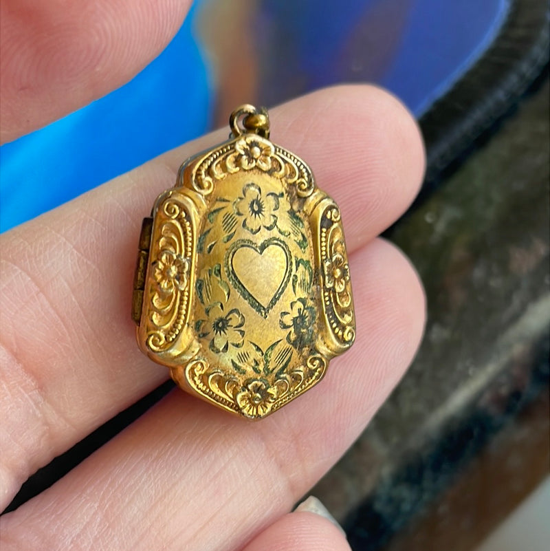 Shield Flower Locket - Gold Filled - Vintage