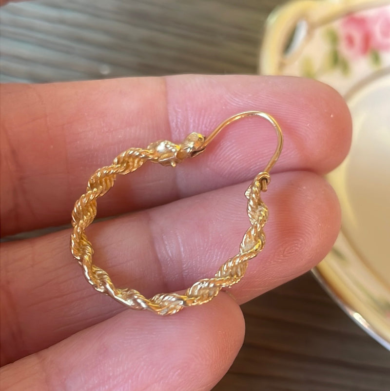 Rope Hoop Earrings - 14k Gold - Vintage