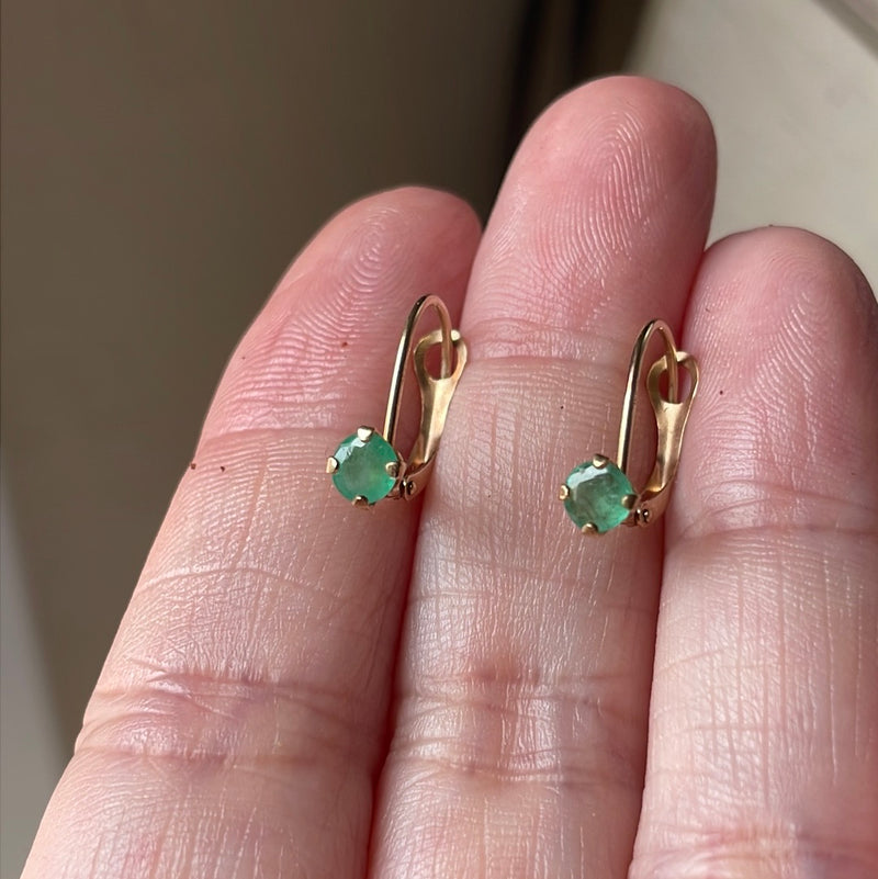 Emerald Earrings - Leverback - 14k Gold - Vintage