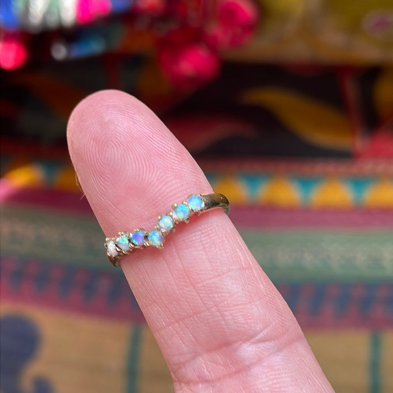 Opal V Ring - 9k Gold - Vintage