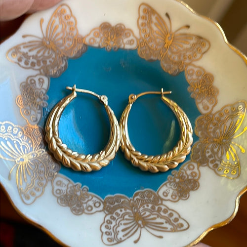 Vintage Long Thin Oval 14k Gold Hoop Earrings