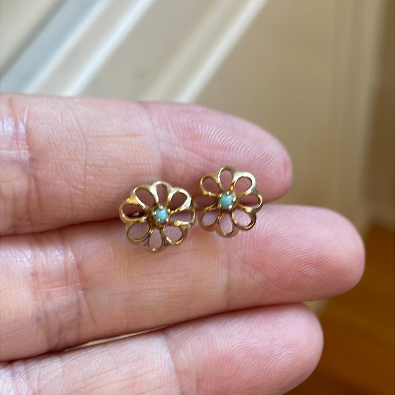 Turquoise Flower Stud Earrings - 10k Gold - Vintage