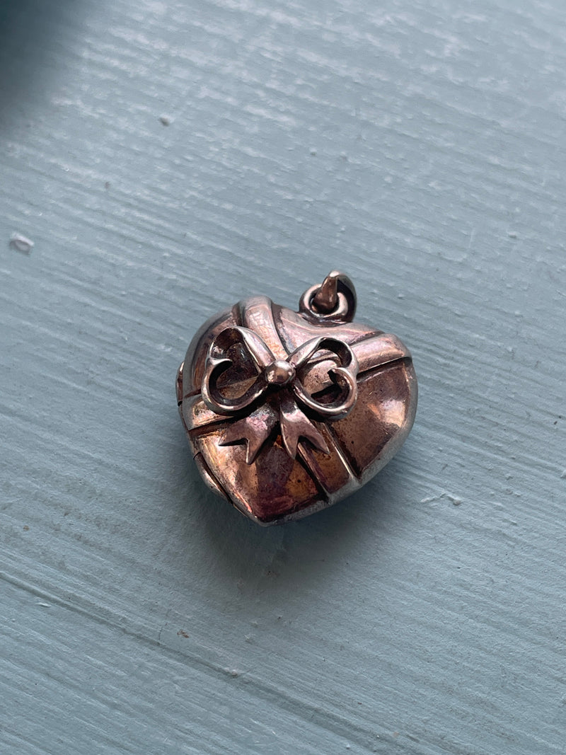 Bow Locket - Sterling Silver - Vintage