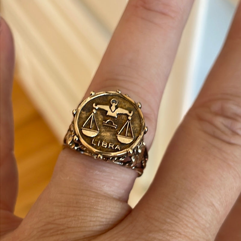 Libra Ring - Zodiac - 14k Gold - Vintage