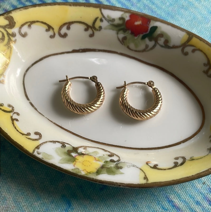 Twisted Hoop Earrings - 14k Gold - Vintage