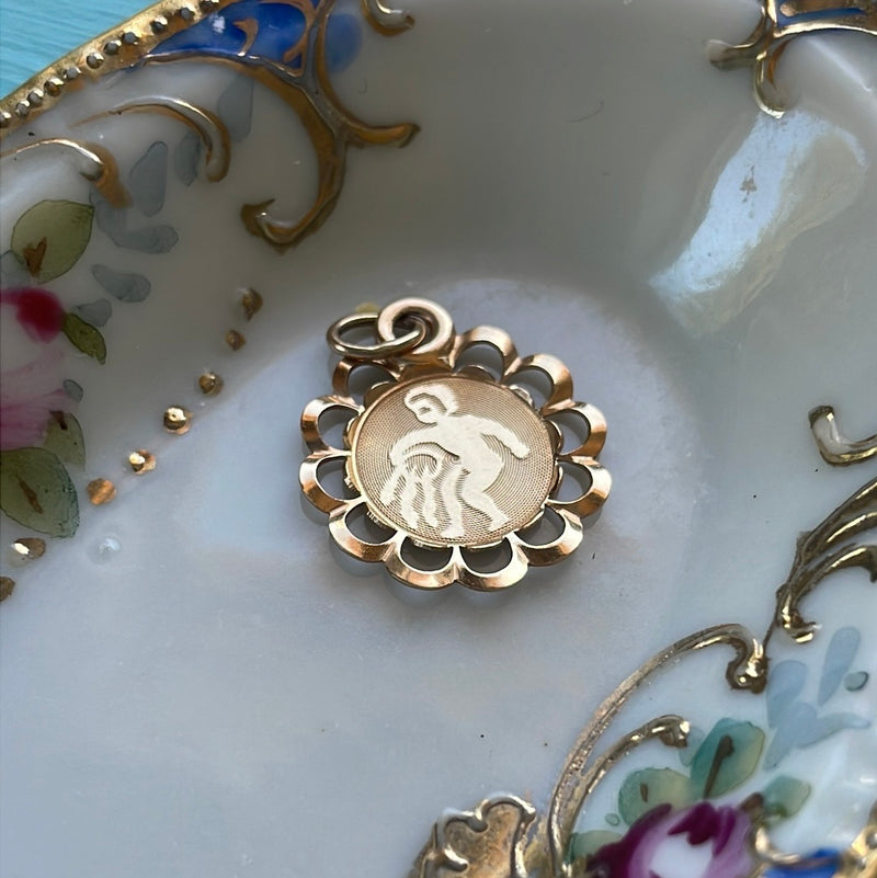 Aquarius Pendant - 10k Gold - Vintage