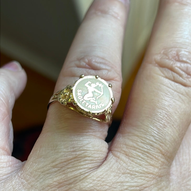 Sagittarius Ring - Zodiac Ring - Flower Shoulders - 14k Gold - Vintage