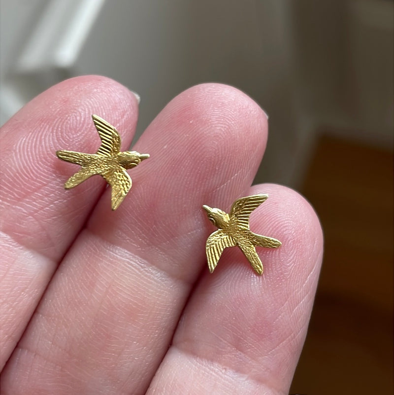 Bird Stud Earrings - 9k Gold - Vintage