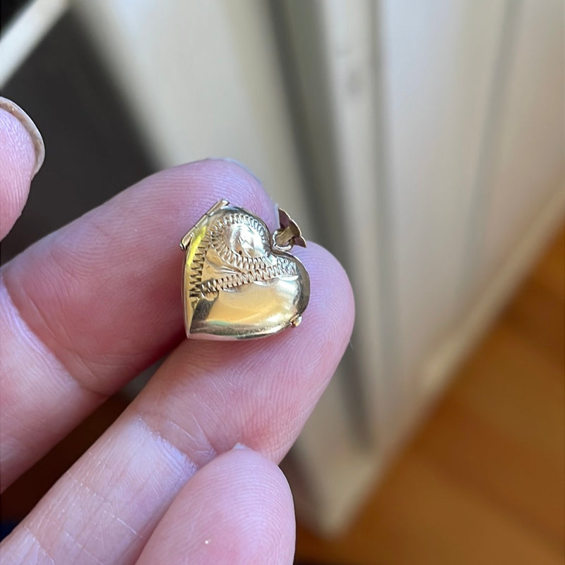 Engraved Heart Locket - 9k Gold - Vintage