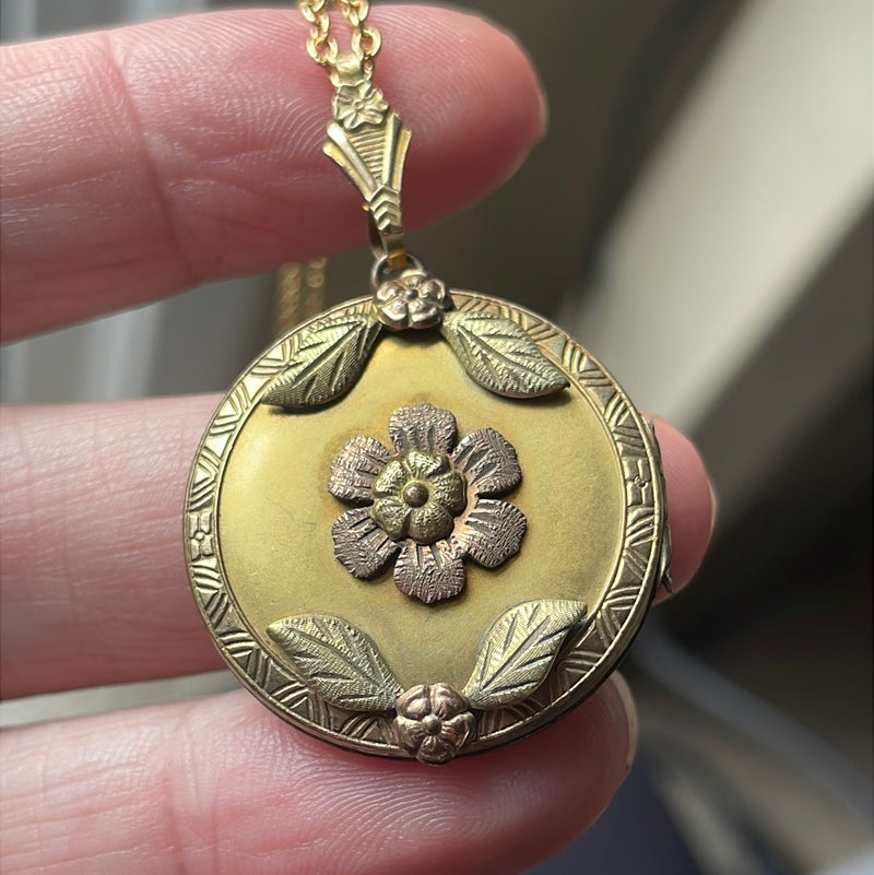 Flower Locket Necklace - Rose and Yellow Gold - Engraved - 1940s - Vintage