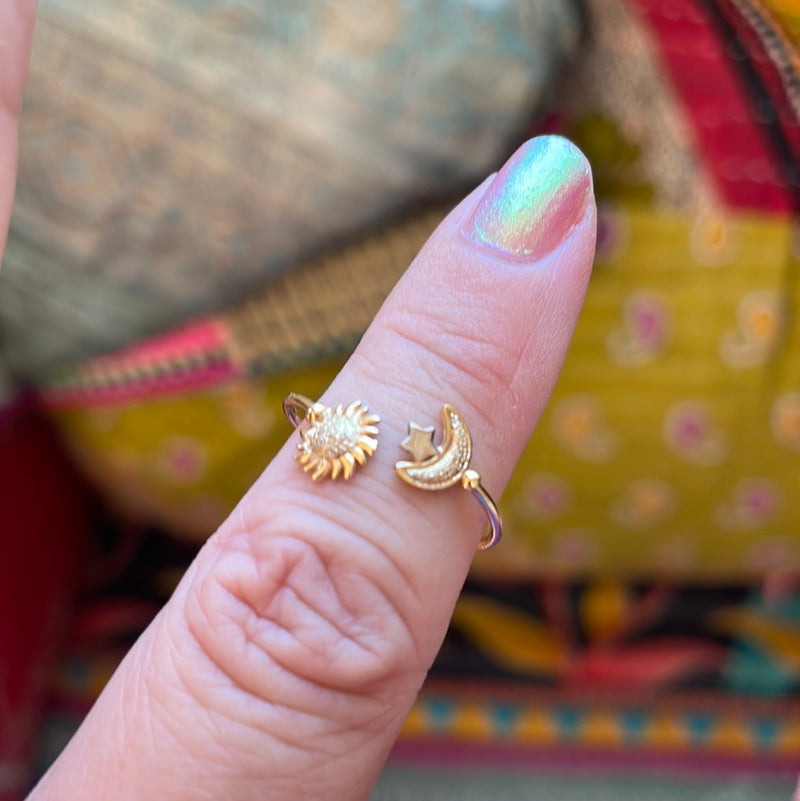 Sun, Moon, Stars Ring - 14k Gold - Vintage