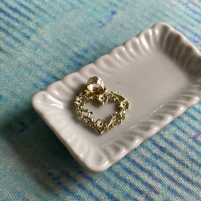 Flower Heart Pendant - 14k Gold - Vintage