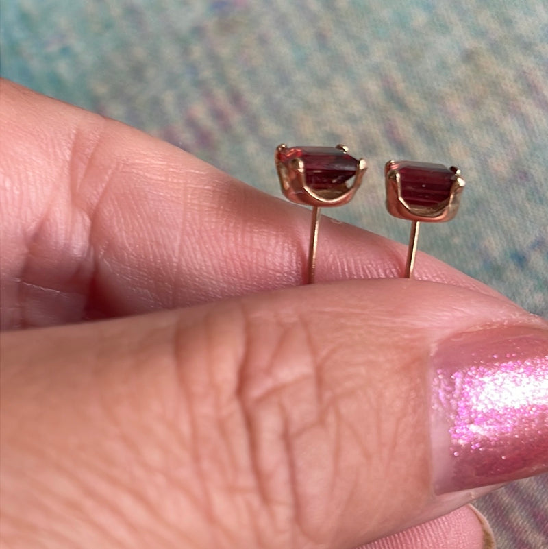 Garnet Stud Earrings - Square Cut - 10k Gold - Vintage