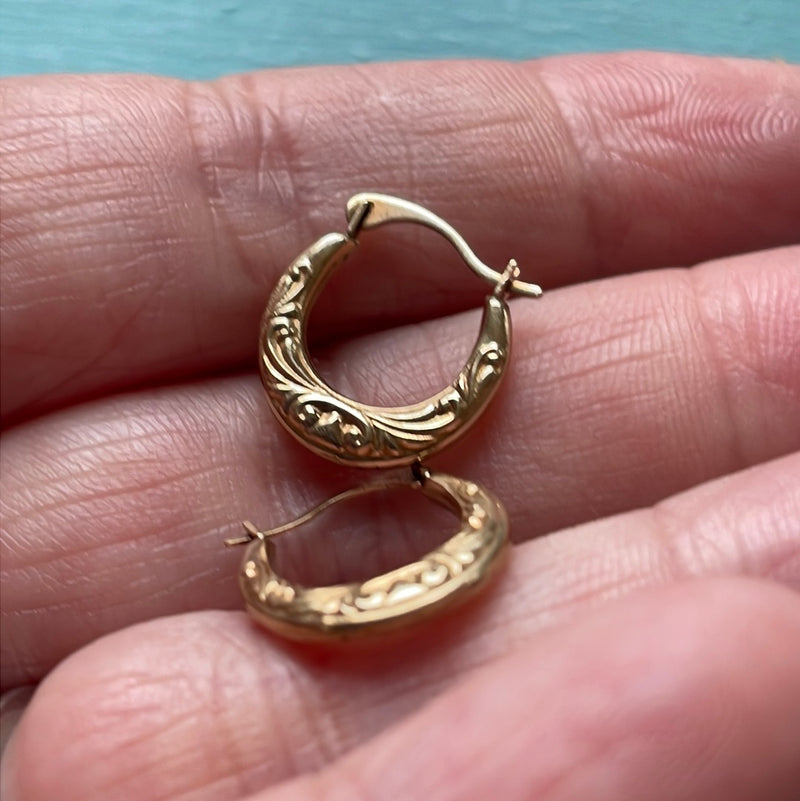 Scrolling Hoop Earrings - 9k Gold - Vintage