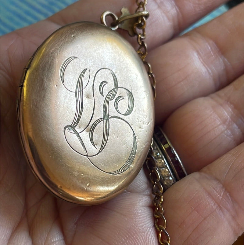 Coral Paste Locket - Art Nouveau - Gold Filled - Antique