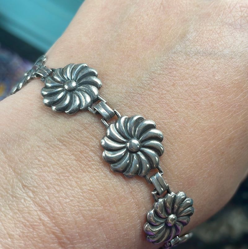Flower Bracelet - Sterling Silver - Vintage