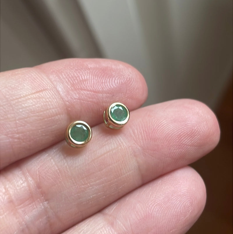 Emerald Round Earrings - 14k Gold - Vintage