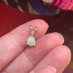 Opal Pendant - Diamond - 14k Gold - Vintage