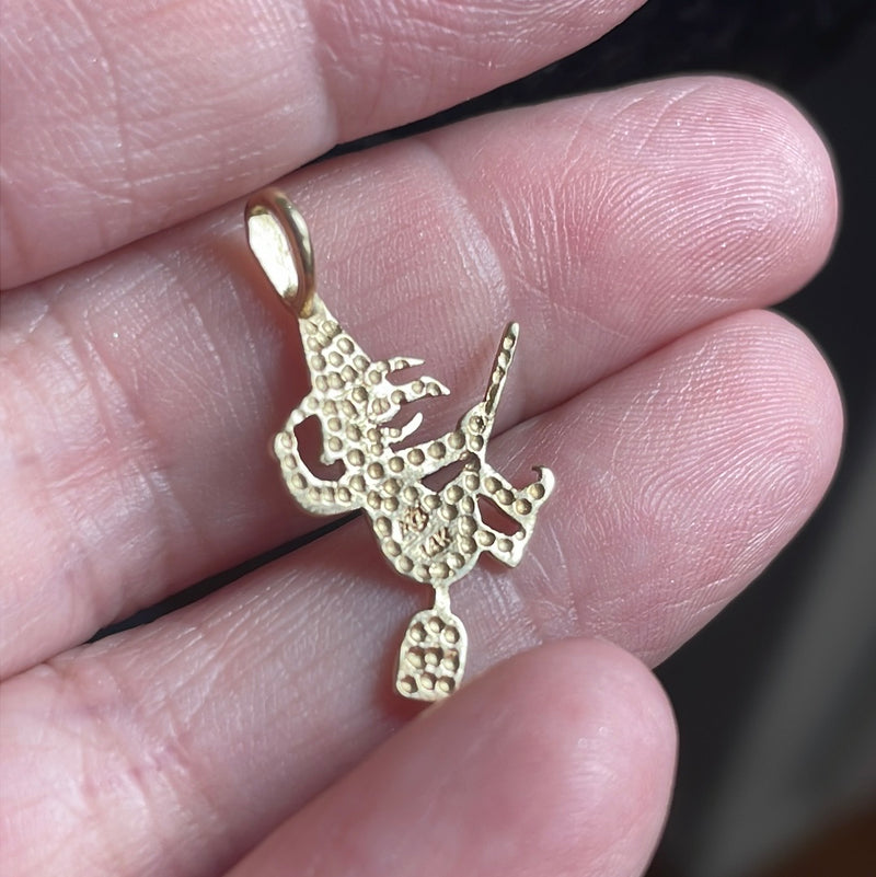 Witch Pendant - 14k Gold - Vintage