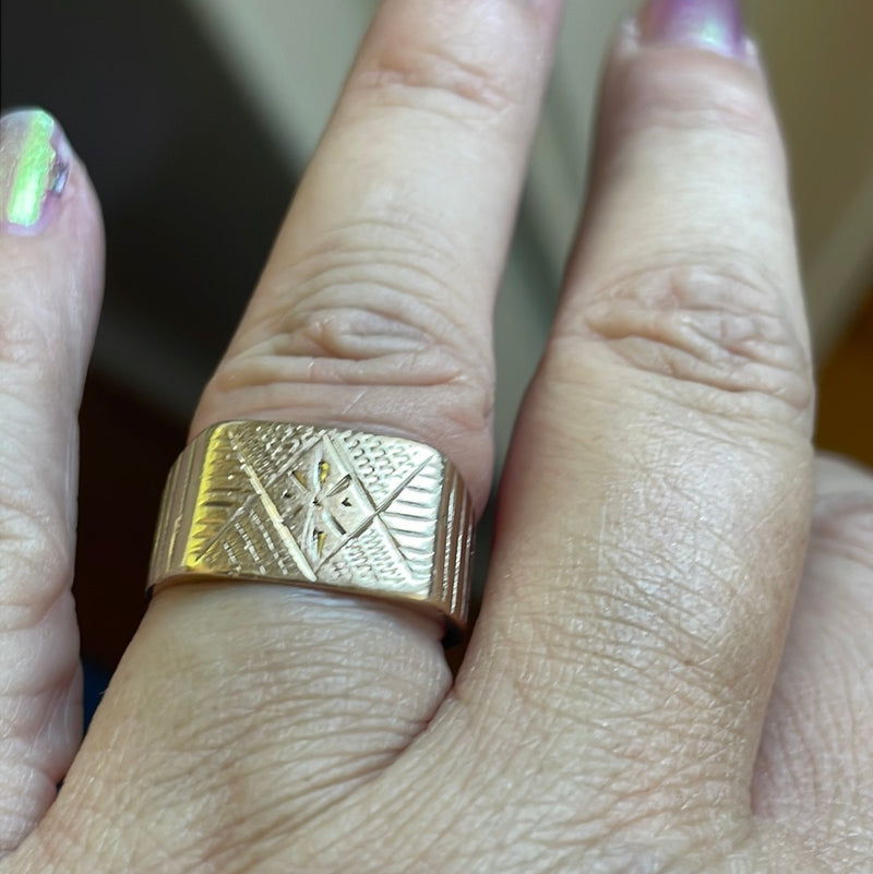 Engraved Gold Signet Ring - 10k Gold - Vintage